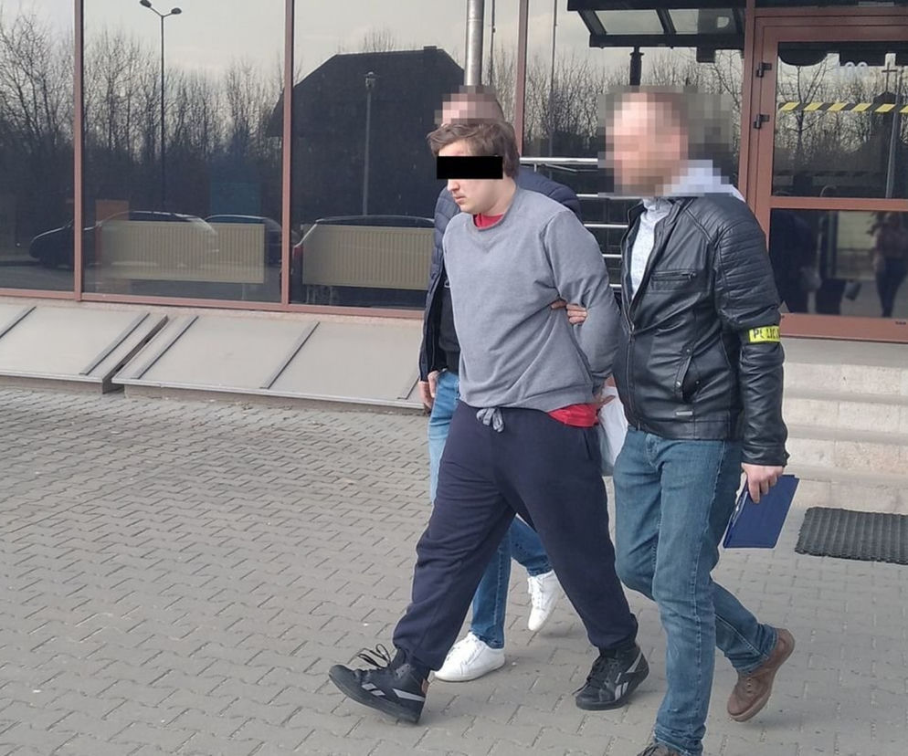 Nożownik zadzwonił po pomoc policji. 20-latek został ciężko ranny