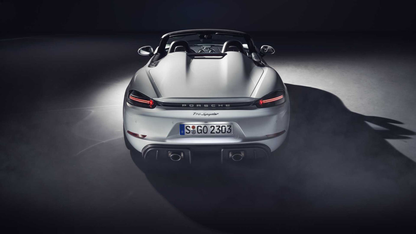 Porsche 718 Spyder i 718 Cayman GT4 z 4-litrowym bokserem