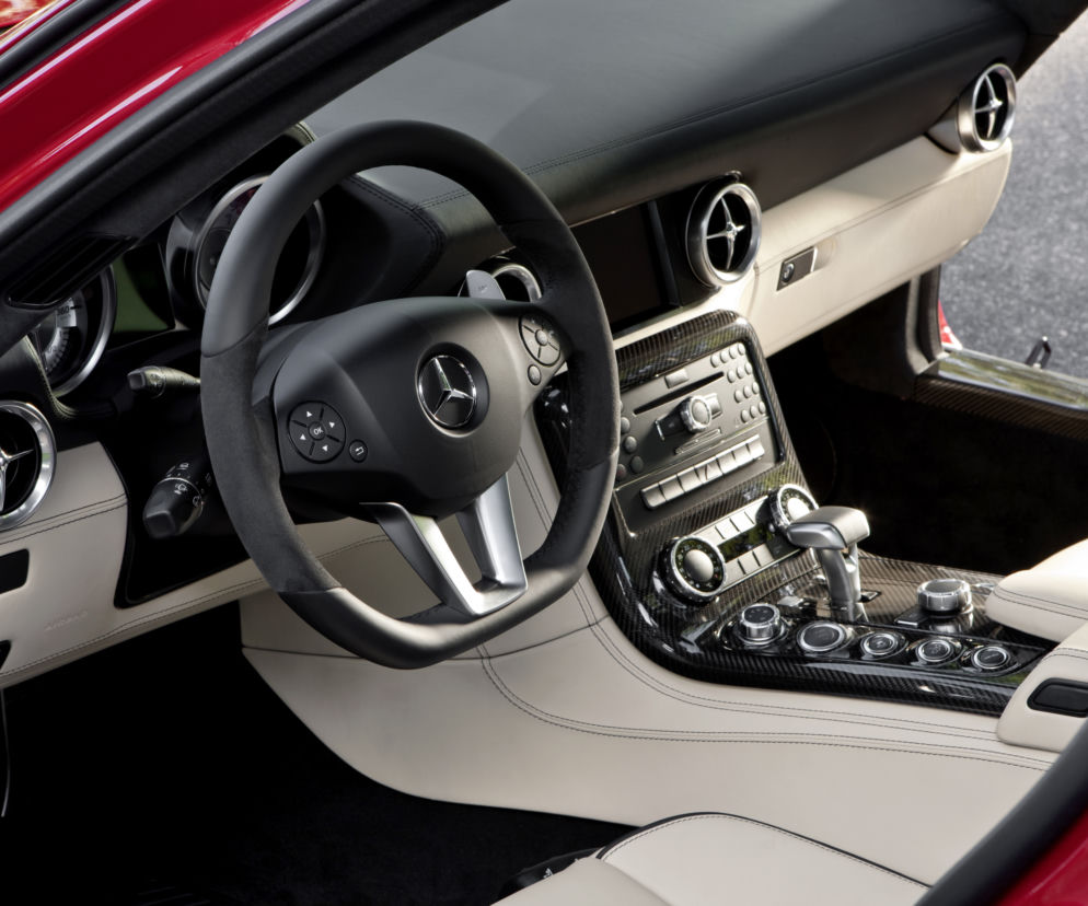Mercedes-Benz SLS AMG
