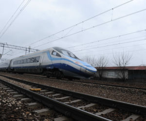 PKP Intercity szykuje rewolucję na torach. Pociągi pomkną 250 km/h