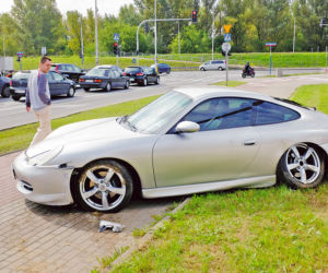 Żona zgubiła porsche męża