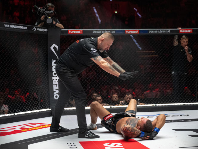 Denis Załęcki - Bartek Szachta na Fame MMA 30