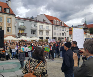 Białystok: Młodzieżowy Strajk Klimatyczny: Najpierw natura, potem matura