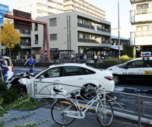 Japonia/ Samochód wjechał w pieszych w Tokio; dwie osoby bez oznak życia, kilkoro rannych