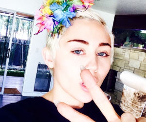 Miley Cyrus chwali się nową fryzurą i dziwnym tatuażem!