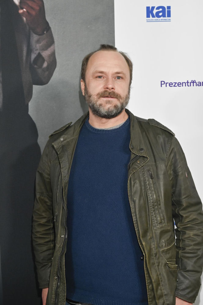 Leszek Lichota kiedyś i dziś. Zobaczcie, jak przez lata zmieniał się aktor