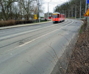Nieaktualne oznakowanie zniknęło z ulicy Arkońskiej