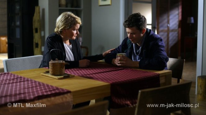 M jak miłość odc. 1040. Marta (Dominika Ostałowska), Łukasz (Adrian Żuchewicz)