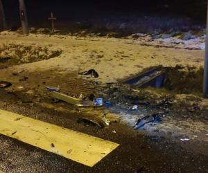 Wypadek pod Legionowem, osobówka zderzyła się z tirem. 3 osoby w szpitalu
