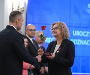 Prezydent w Dzień Kobiet wręczył odznaczenia zasłużonym kobietom