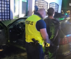 Katowice: Szaleńczy pościg za pijanym kierowcą! Rajd zakończył się na ścianie budynku
