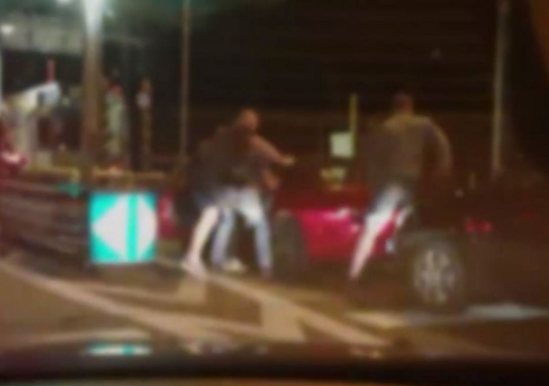 Sensacyjne zatrzymanie na A2. Nagle policjanci wyciągnęli broń