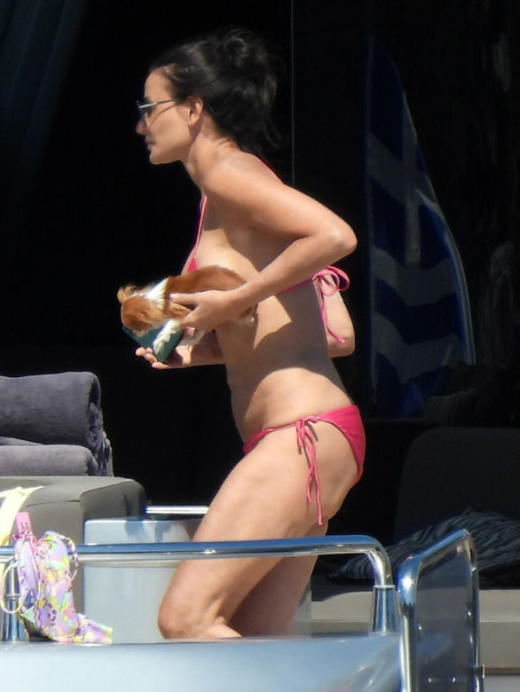  Demi Moore szokuje prawie nago! Ma 60 lat i wygląda bosko 