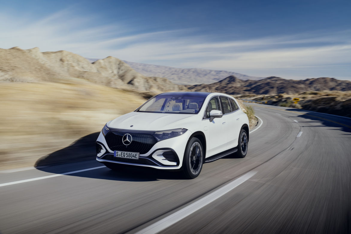 Mercedes-Benz EQS SUV (2022)