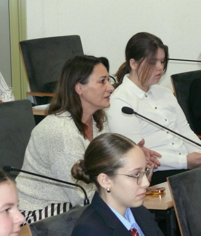 W Siedlcach odbyła się debata uczniów szkół podstawowych pt. „Czy pokolenia potrafią jeszcze ze sobą rozmawiać?”