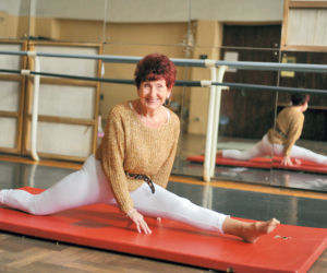 75-letnia królowa fitnessu