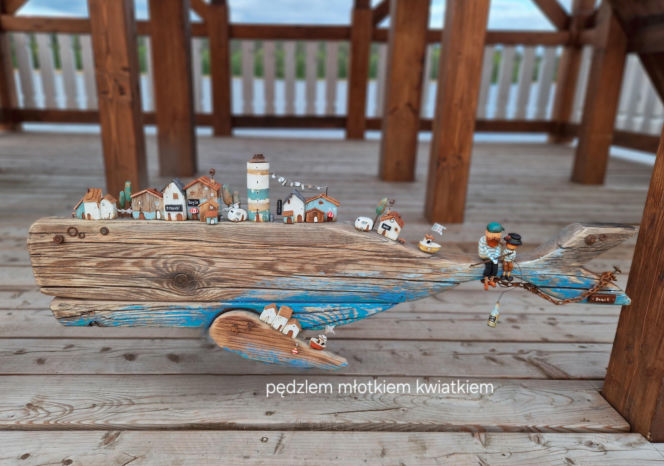 "Pędzlem, młotkiem, kwiatkiem" - bajkowe dzieła Kasi