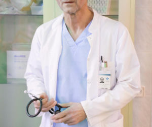 Nadchodzi „Sortownia”! Andrzej Chyra jako lekarz SOR-u w mrocznym serialu, jakiego jeszcze nie było