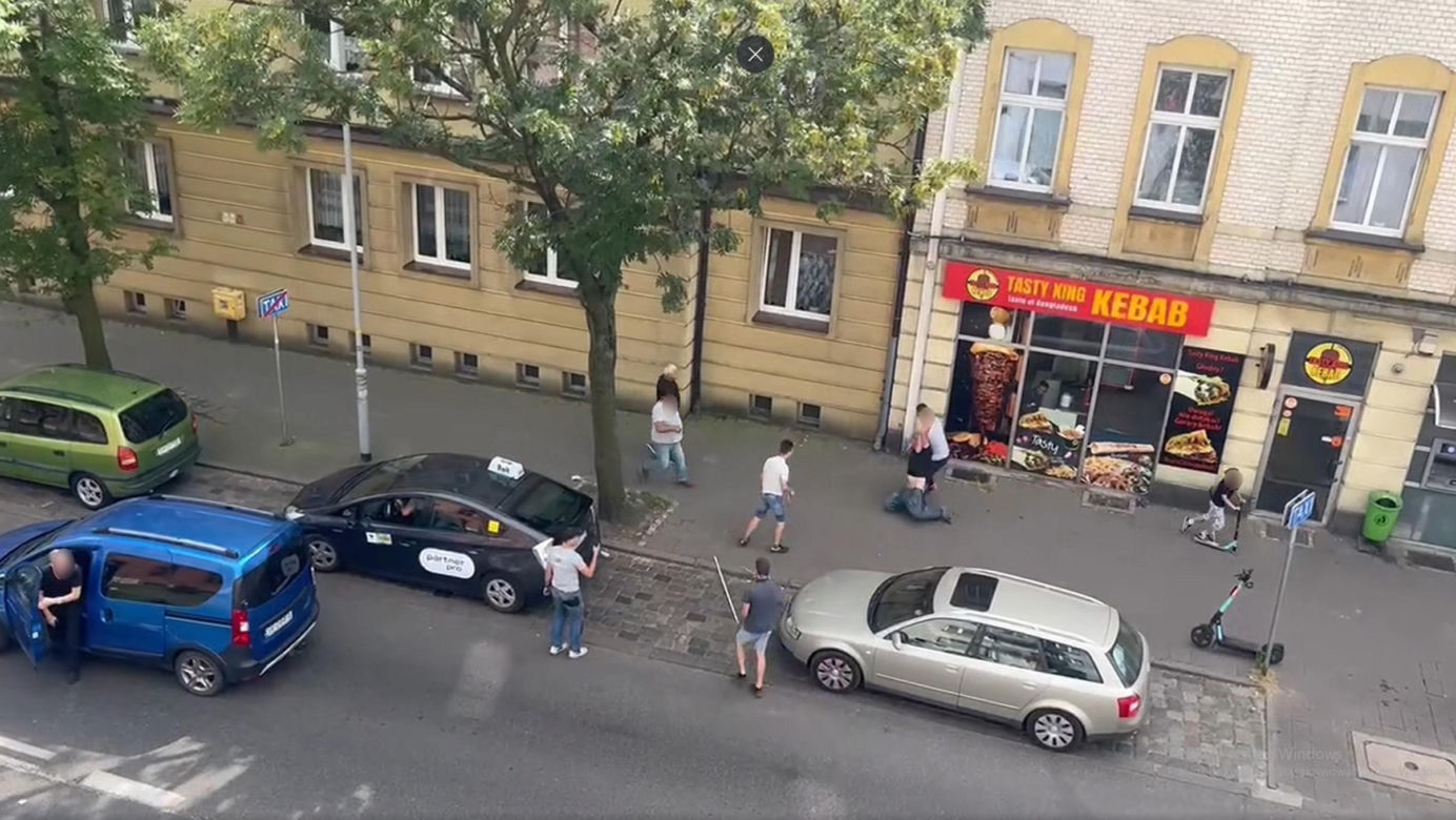 Atak nożownika przed domem dziecka w Chorzowie