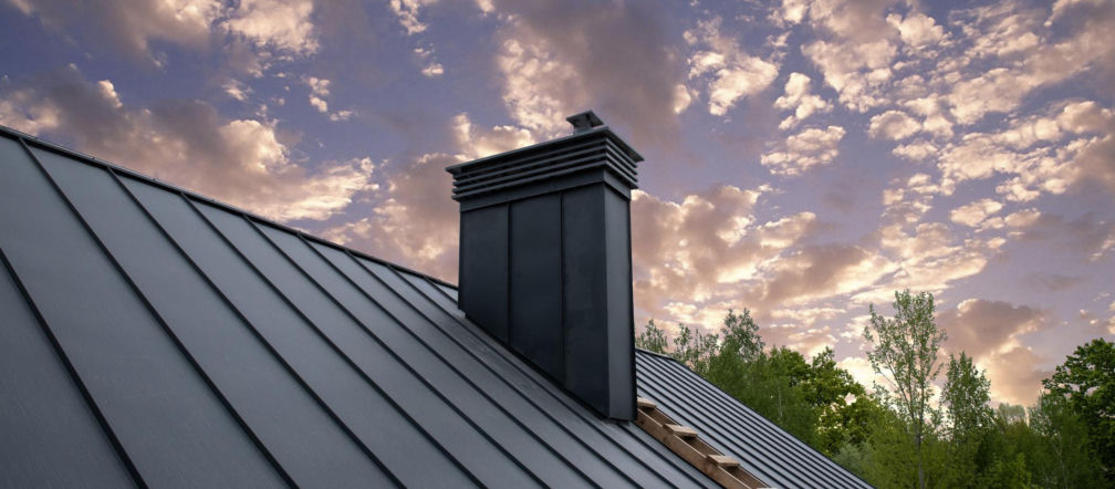 Dach kryty blachodachówką
