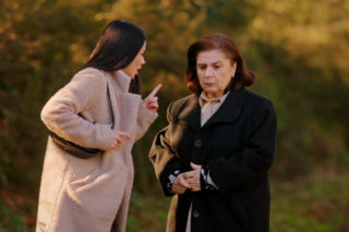 Miłość i nadzieja, odcinek 376: Bahar zaszantażuje Naciye! Nie będzie mogła powiedzieć, że razem z Cavidan chcą pozbyć się Sili - ZDJĘCIA