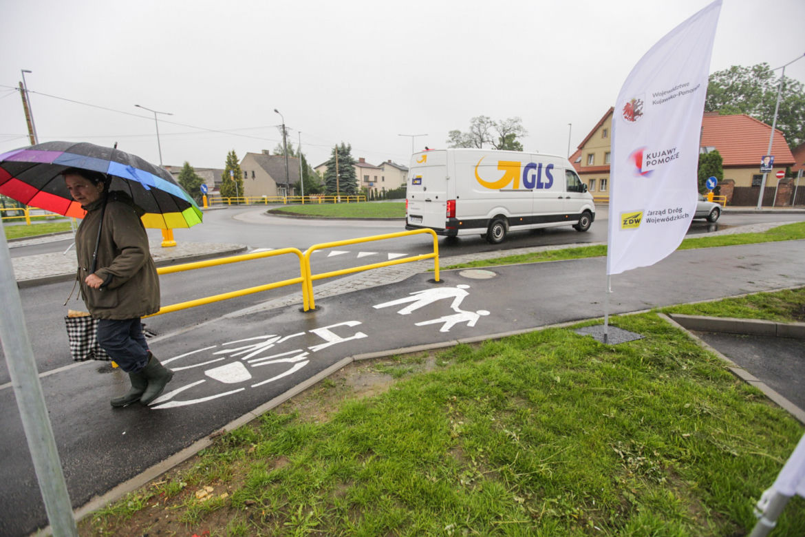 28 maja został otwarty nowy odcinek drogi wojewódzkiej pod Toruniem