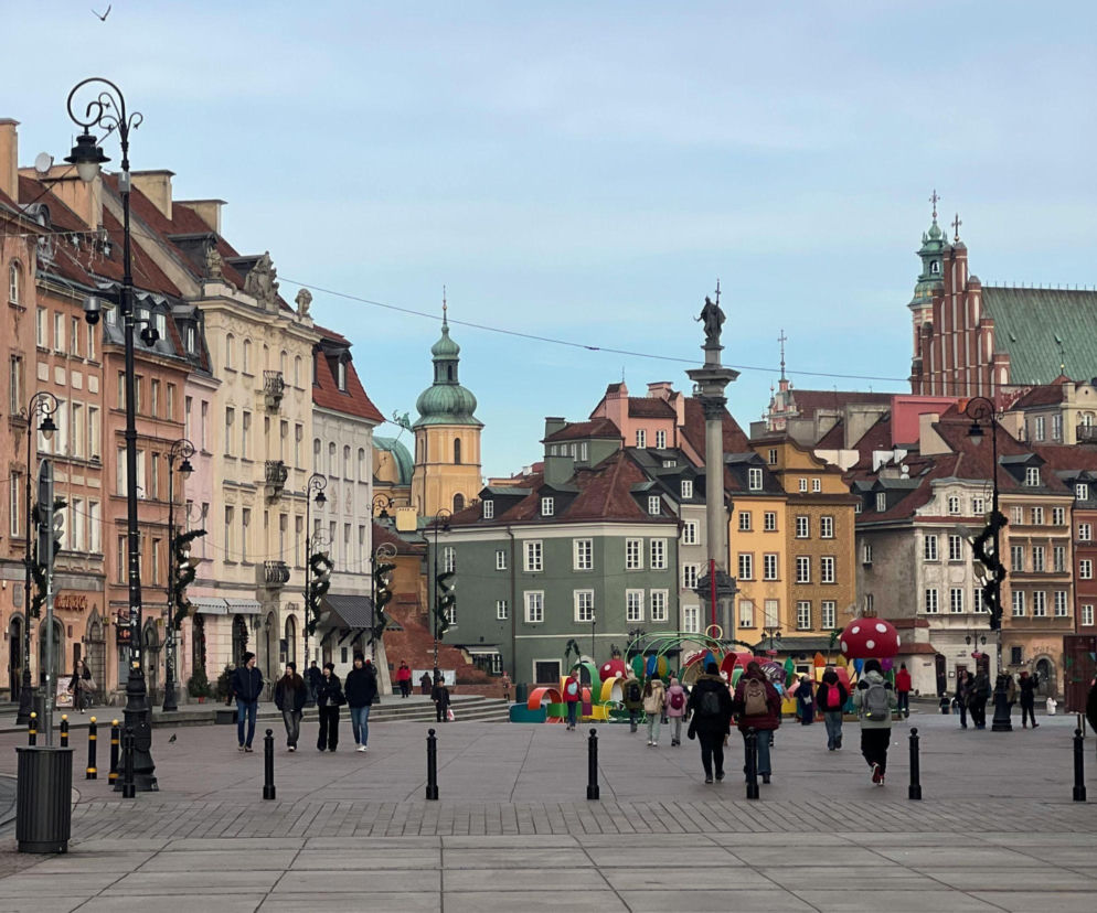 To miejsce przyciąga uczniów jak magnes. Nowy raport o dojazdach do szkół
