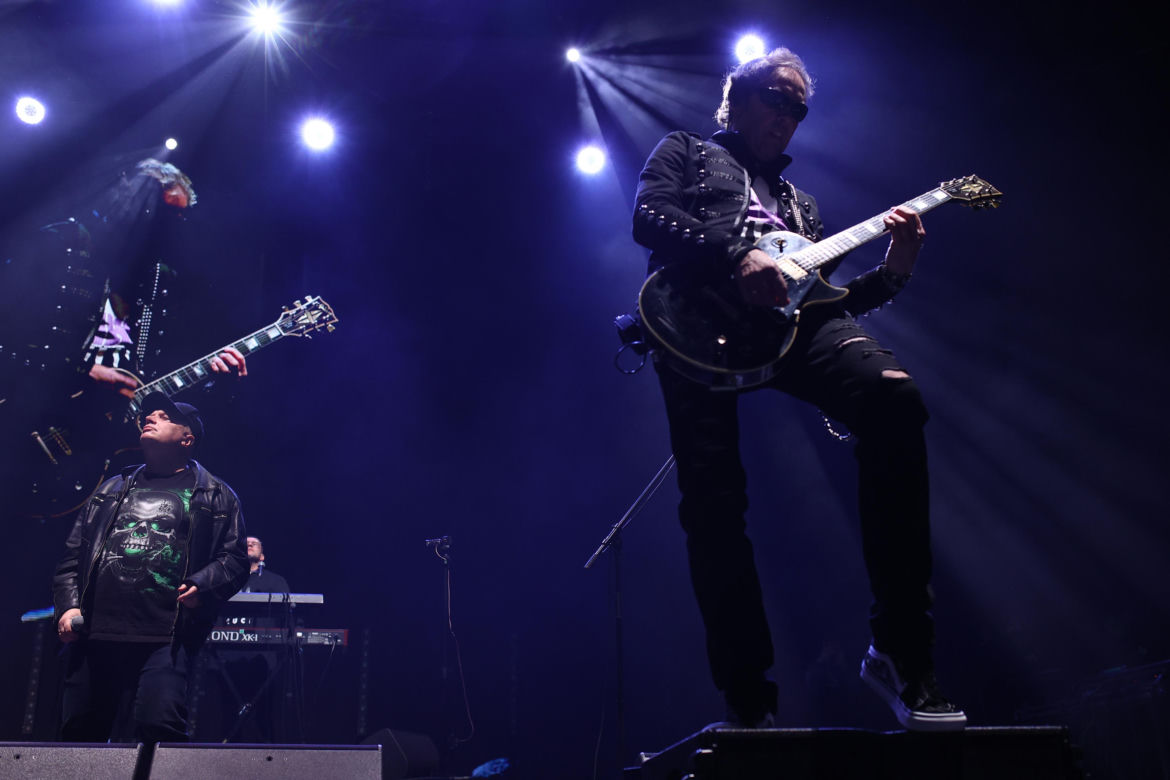 Koncert "Zadzwońcie po milicję" w katowickim Spodku