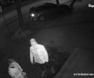 Zabrze: Zdemolowali sklep w centrum miasta. Policja prosi o pomoc w ustaleniu ich tożsamości [ZDJĘCIA]