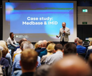 Bezpieczeństwo farmakoterapii coraz ważniejsze. Medbase i IMiD pokazują, jak technologia może wspierać decyzje kliniczne