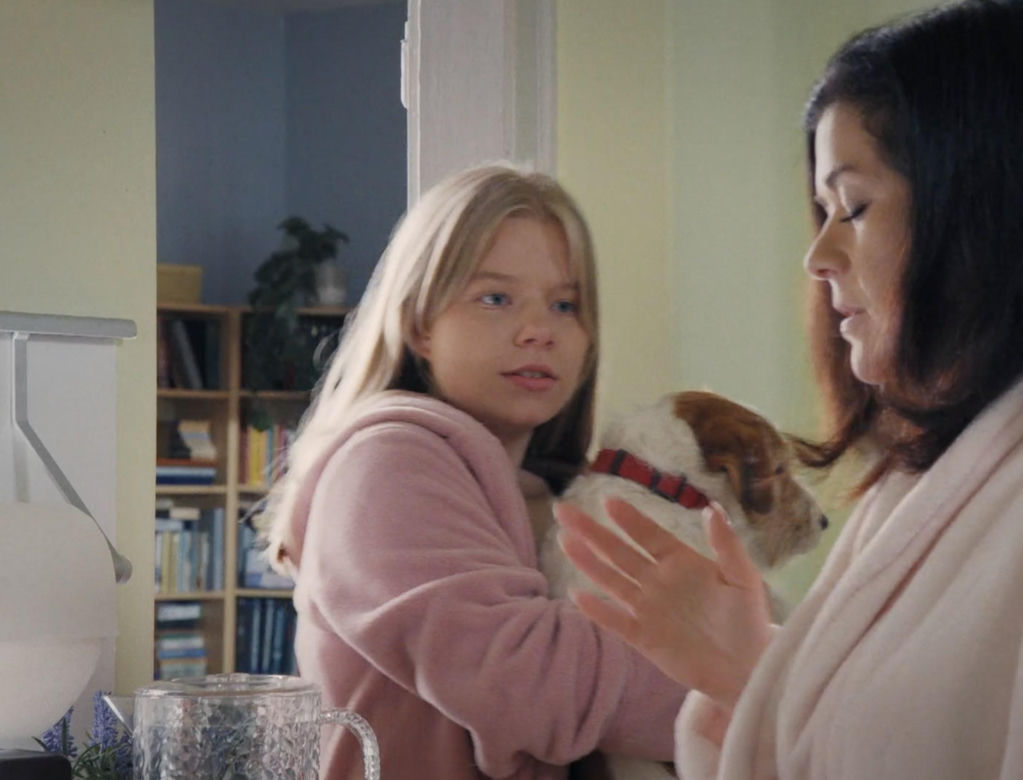 M jak miłość, odcinek 1872: Kinga (Katarzyna Cichopek), Lenka (Olga Cybińska)