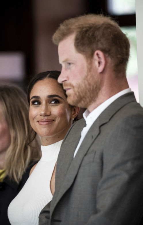  Meghan Markle nigdy nie była w ciąży". Okrutne plotki o rodzinie królewskiej!