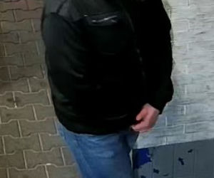 Kradł na potęgę! Policja ma zdjęcie złodzieja. ROZPOZNAJESZ GO?