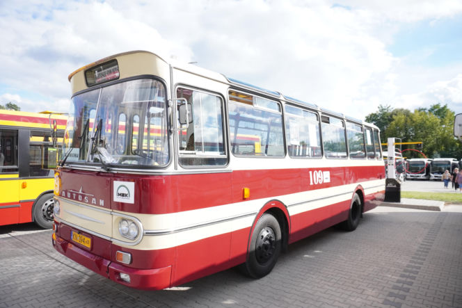 Kultowe autobusy opanowały Starachowice! Ruszył III Zlot i świętowanie 70-lecia komunikacji