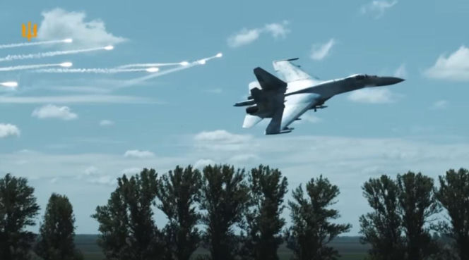 Ukraińskie F-16 na froncie. Taktyka z Zachodu nie wystarczyła, piloci stworzyli własną