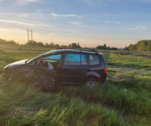 PILNE! Groźny wypadek na DK 42 w Wąchocku. Jedna osoba w szpitalu