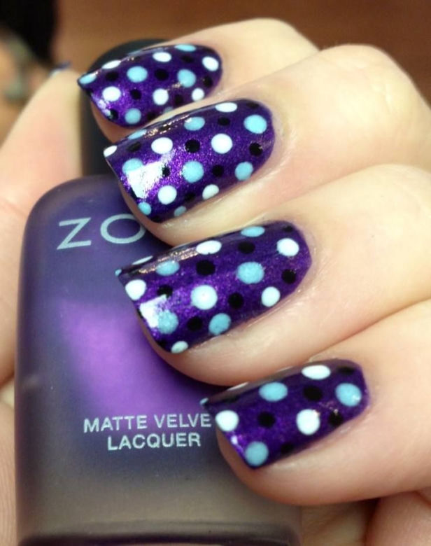 manicure, paznokcie, manicure w kropki, lakier do paznokci