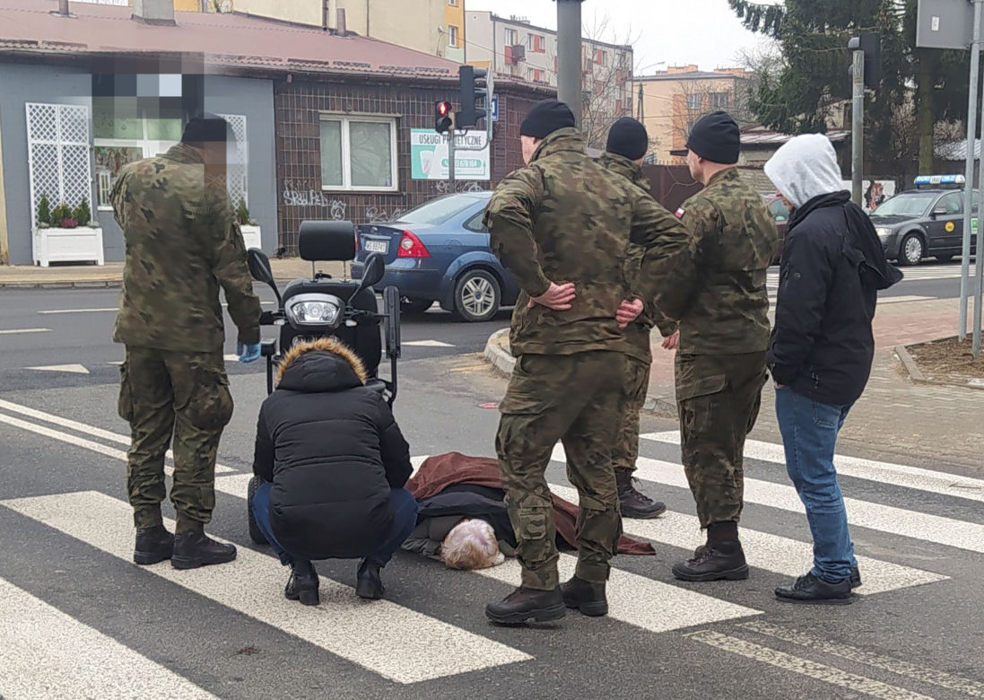  Siedleccy żołnierze uratowali panią Marię