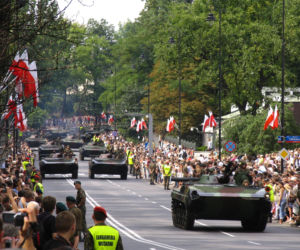 Wielka defilada w Warszawie. To Lech Kaczyński rozpoczął wojskowe pokazy w 2007 roku