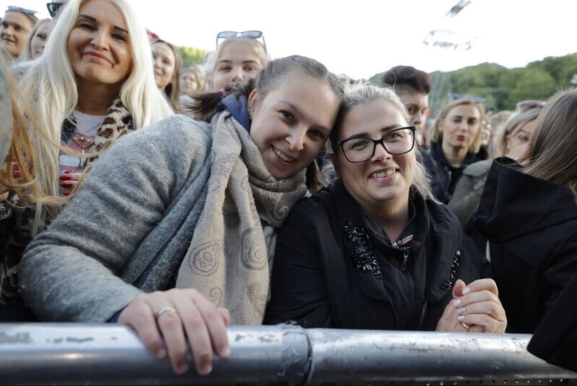 Kilkadziesiąt tysięcy osób bawiło się na koncercie 'Pokolenia Wolności'. Gdańsk świętuje 4 czerwca [GALERIA]