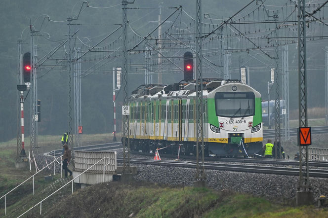 Uszkodzone linie kolejowe pod Dęblinem i w Puławach