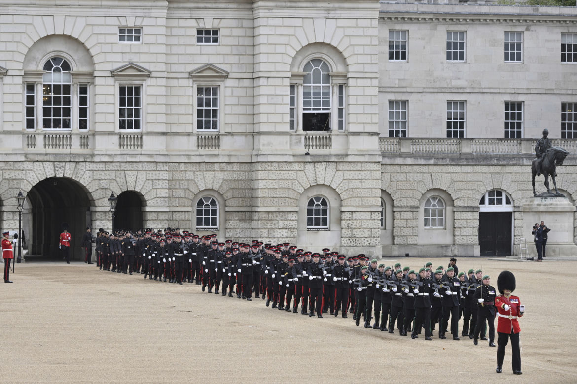 Ciało Królowej przybyło do Windsoru