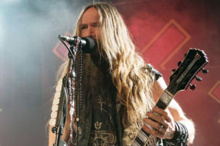 Zakk Wylde wskazał jedną rzecz w dzisiejszej muzyce, która zniszczyłaby klasyczne rockowe albumy. Wiele rzeczy wymagało kreatywności 
