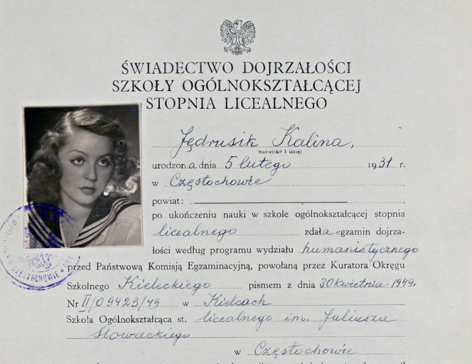 Świadectwo maturalne Kaliny Jędrusik z 1949 roku