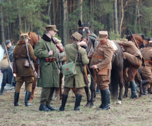 Historyczny weekend w Piątnicy. Piknik i rekonstrukcja bitwy na Fortach