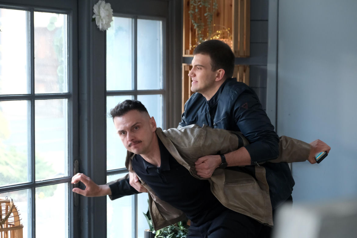 M jak miłość odc. 1941. Mateusz (Rafał Kowalski), przystojniak (Damian Potębski)