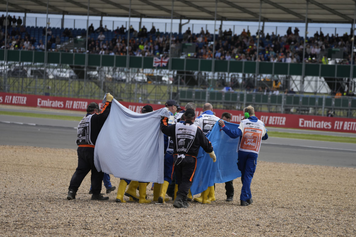 Potworny wypadek podczas wyścigu o GP Wielkiej Brytanii F1