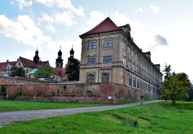 Tu mogą leżeć skarby warte miliony. Poszukiwacze wskazują Dolny Śląsk