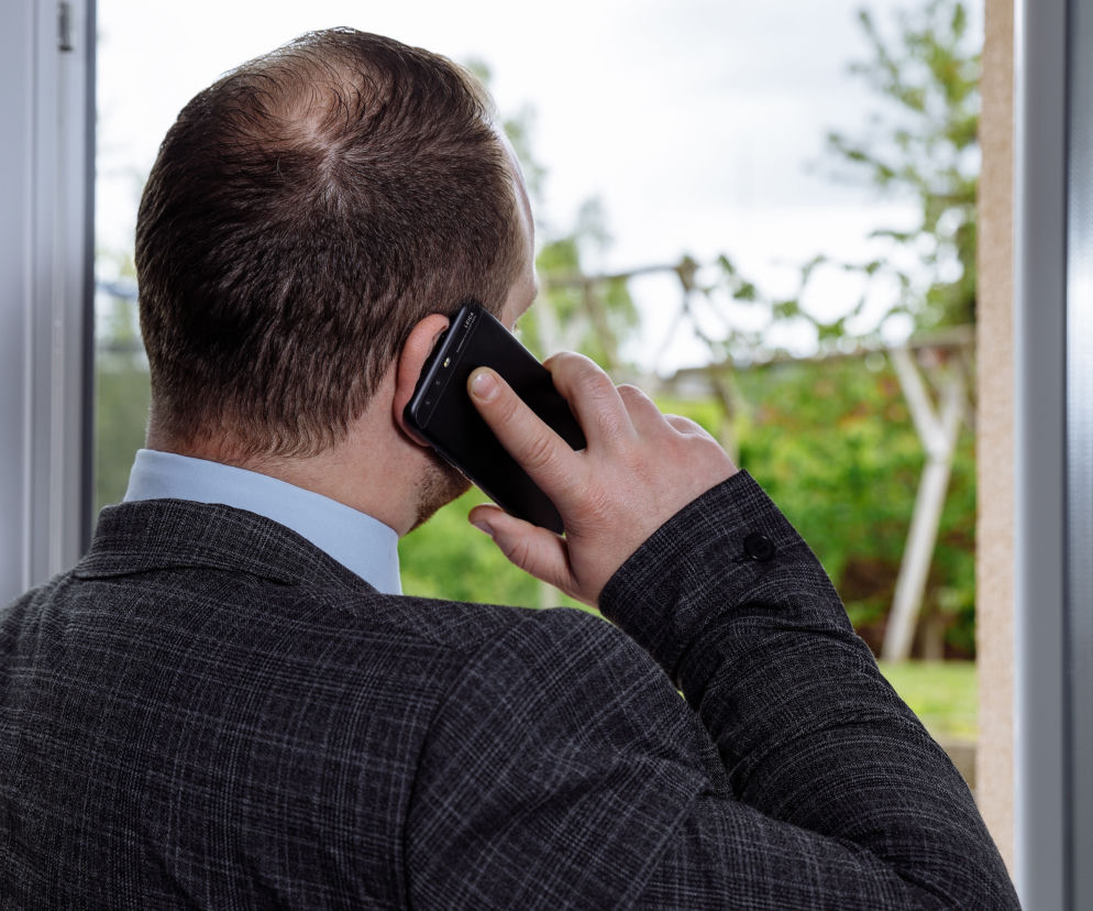 Telefon
