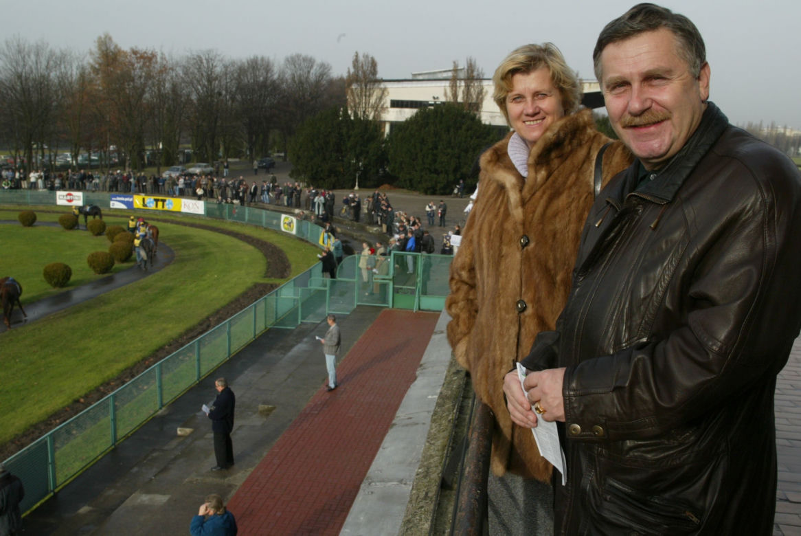 Zadowolony Jerzy Engel i jego żona